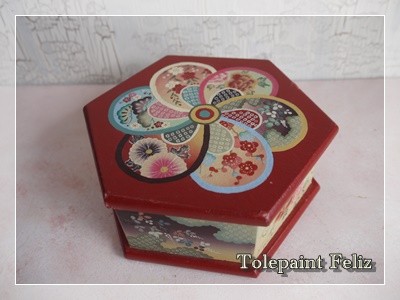 古屋加江子先生デザインの作品